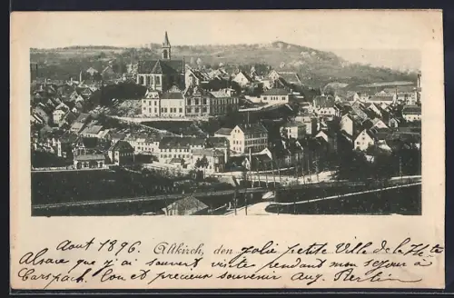 AK Altkirch, Vue sur la ville et l`église au sommet de la colline