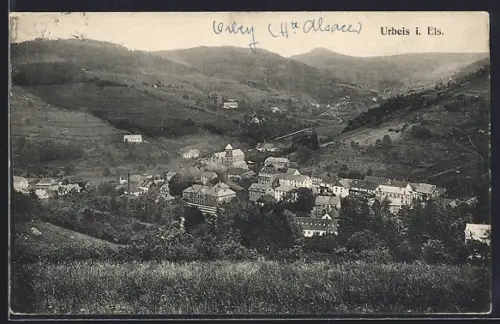 AK Urbeis /H.-Rhin, Vue du village entouré de collines