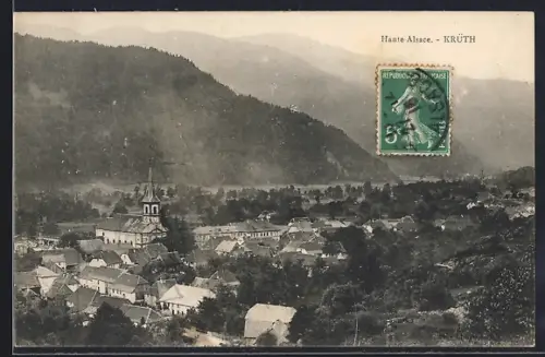 AK Krüth /Haute Alsace, Vue sur le village et les montagnes environnantes