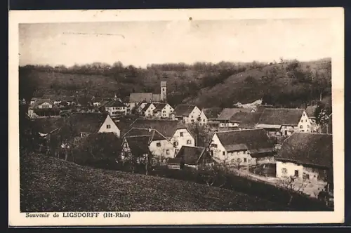 AK Ligsdorff /Ht-Rhin, Vue du village pittoresque avec église et collines environnantes