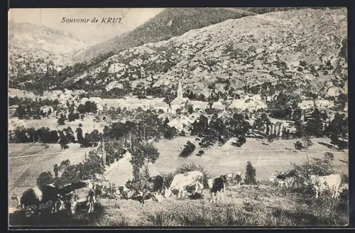 AK Krut, Vue du village avec troupeau de vaches au premier plan