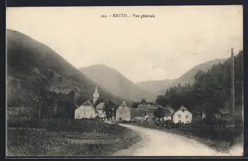AK Kruth, Vue générale du village entouré de montagnes