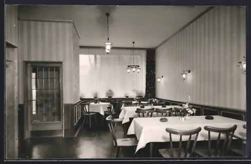 AK Lüdenscheid, Haus Erholung, Bes. H. Wallbaum, Speisezimmer