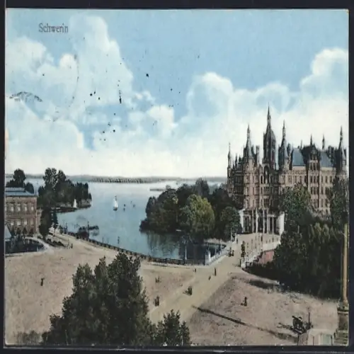 AK Schwerin / Mecklenburg, Blick auf das Schloss