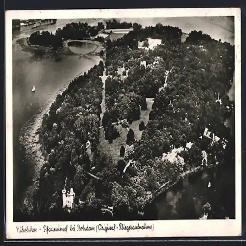 AK Berlin-Wannsee, Nikolskoe bei Potsdam, Pfaueninsel vom Flugzeug aus, Fliegeraufnahme