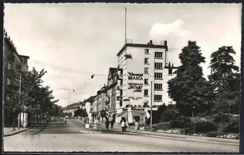 AK Rastatt, Bahnhofstrasse mit Hotel Garni Föckler