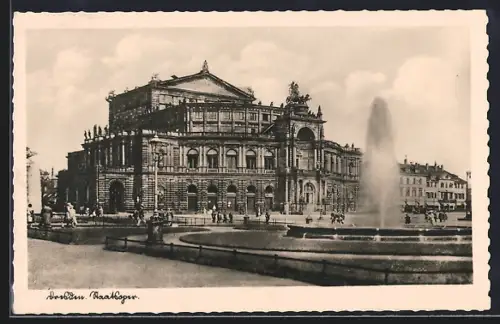 AK Dresden, Staatsoper mit Fontäne