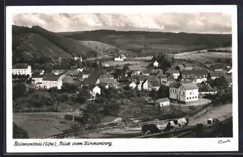 AK Blumenthal /Eifel, Blick vom Kirchenberg auf den Ort