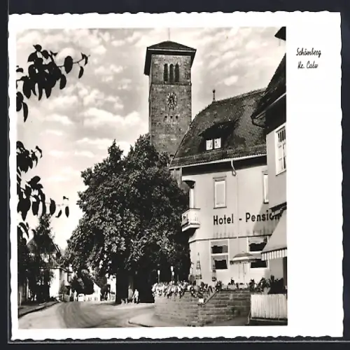 AK Schömberg /Calw, Ortspartie bei der Kirche mit Hotel Pension