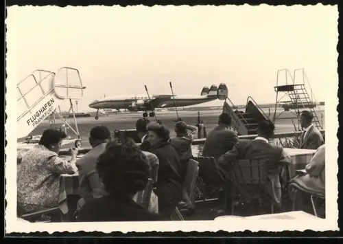 Fotografie Flughafen Frankfurt / Main, Flugzeug Lockheed Constellation der Lufthansa