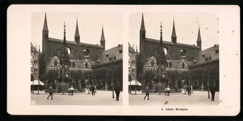 Stereo-Fotografie NPG, Ansicht Lübeck, Marktplatz mit Brunnen