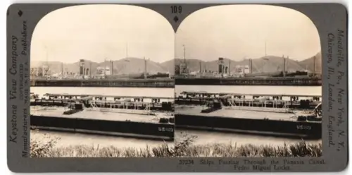 Stereo-Fotografie Keystone View Co., Meadville, Ansicht Panama City, Ships passing through the Panama Canal