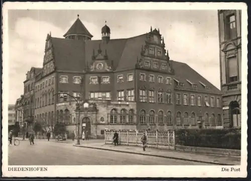 AK Diedenhofen, Strassenpartie mit Post