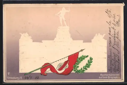AK Strassburg i. E., Der Renhardsbrunnen mit Flagge auf dem Broglieplatz