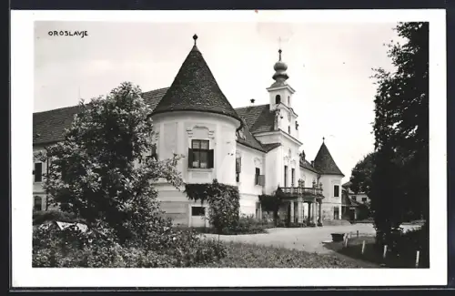 AK Oroslavje, Blick auf ein Anwesen