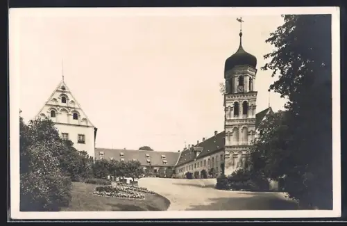 AK Heiligenberg a. B., Schloss-Vorhof