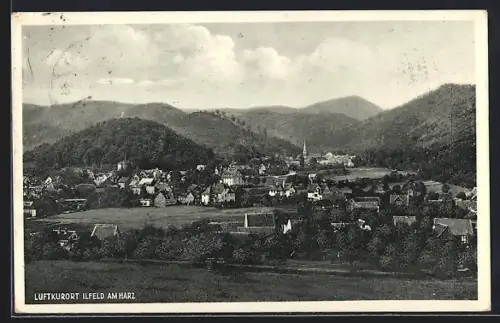 AK Ilfeld am Harz, Ortsansicht mit Bergen