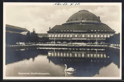 AK Hannover, Stadthallenpark mit Teich