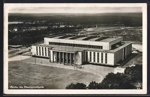 AK Berlin-Charlottenburg, Blick auf die Deutschlandhalle