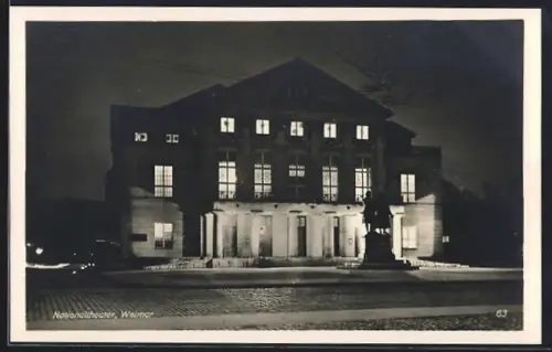 AK Weimar / Thüringen, Nationaltheater bei Nacht