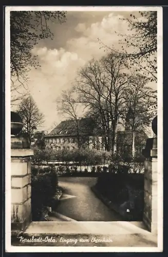 AK Neustadt / Orla, Eingang zum Ehrenhain