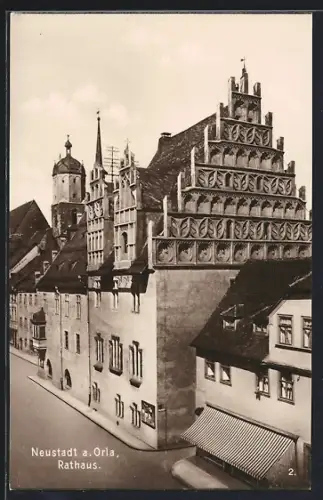 AK Neustadt / Orla, Strassenpartie am Rathaus