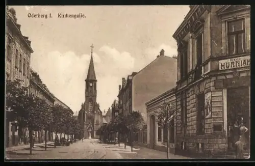 AK Oderberg, Kirchengasse mit Kirche