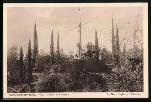 AK Gardone Riviera, Villa Gabriele d`Annunzio, La Nave Puglia nel Vittoriale