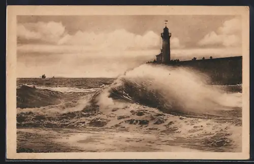 AK Le Tréport, Le Jetée, Un jour de Tempête, Leuchtturm