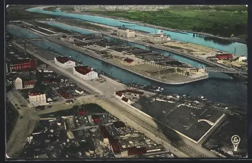 AK Frankfurt-Ostend, Neuer Osthafen vom Ballon aus gesehen