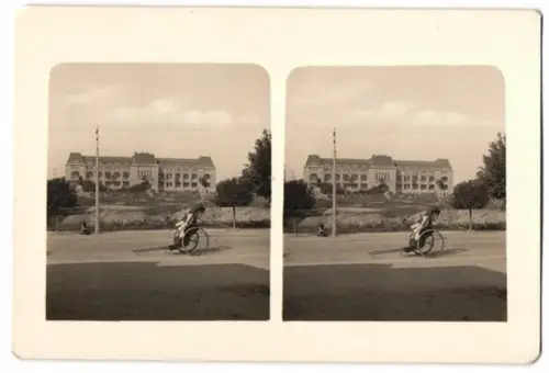 Stereo-Fotografie Ansicht Tsingtau, deutscher Gouverneurspalast im Schutzgebiet Kiautschou, Rikscha