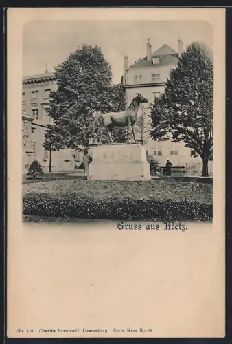 AK Metz, Statue équestre dans un parc urbain