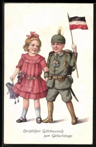 AK Geburtstagsgruss, Junge in Uniform mit Pickelhaube und Nationalfahne mit seiner Liebsten, Puppe