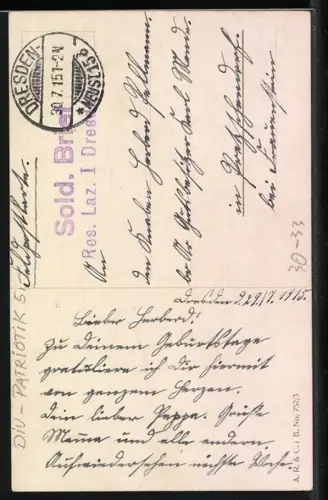 AK Geburtstagsgruss, Junge in Uniform mit Pickelhaube und Nationalfahne mit seiner Liebsten, Puppe