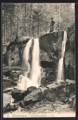 AK Gérardmer, Cascade de Merelle avec homme sur le rocher