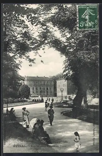 AK Épinal, Sous les arbres, Promenade des Cours
