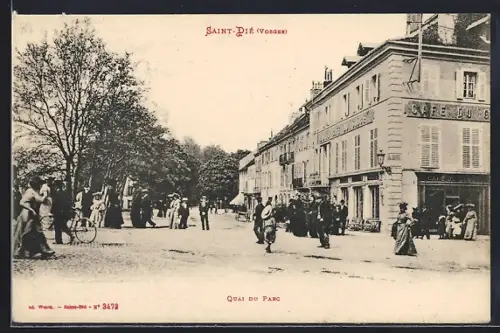 AK Saint-Dié /Vosges, Quai du Parc avec passants et café animés