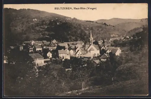 AK Sultzeren /Haut-Rhin, Vue du village et des collines environnantes