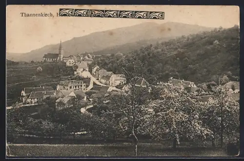 AK Thannenkirch, Vue du village et de l`église avec les collines en arrière-plan