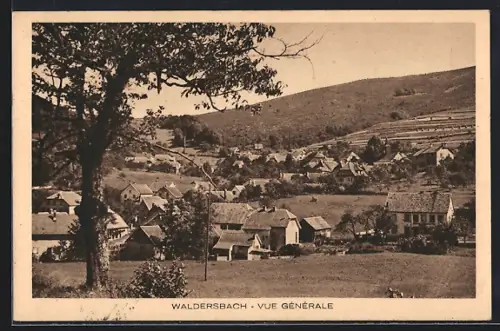 AK Waldersbach, Vue générale du village pittoresque dans la vallée verdoyante