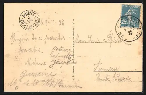 AK Mont Ste-Odile, La Terrasse du monastère avec vue sur la statue et l`architecture traditionnelle