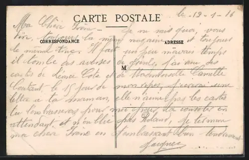 AK Strasbourg, Quai de l`Abattoir avec passants et facades commercantes