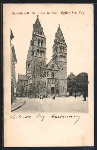 AK Schlettstadt, Église Ste. Foy avec ses tours imposantes et la place environnante