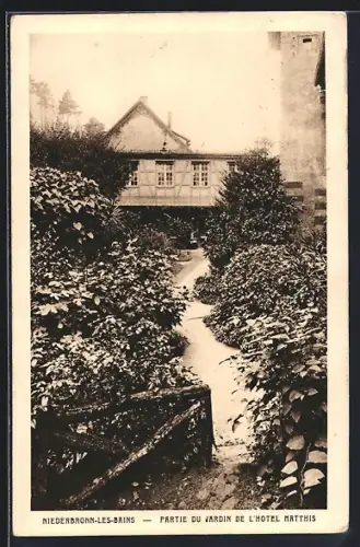 AK Niederbronn-les-Bains, Partie du jardin de l`Hôtel Matthis