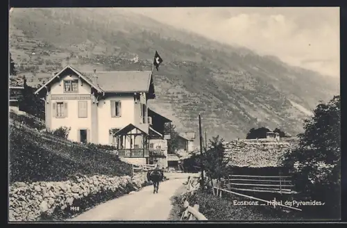 AK Euseigne, Hôtel des Pyramides
