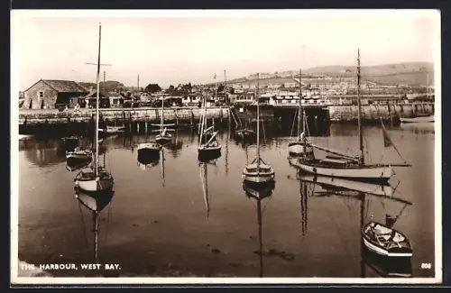 AK West Bay, The Harbour