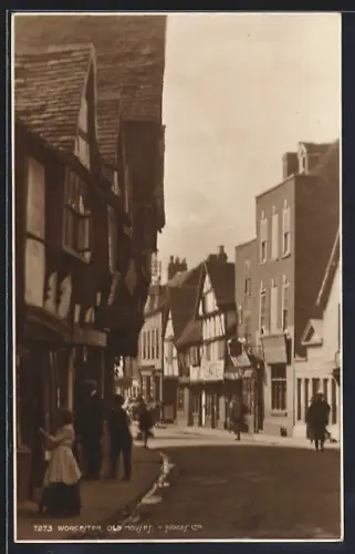 AK Worcester, Old Houses