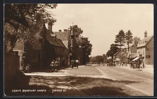AK Broadway /Worcs., Strassenpartie im Ort