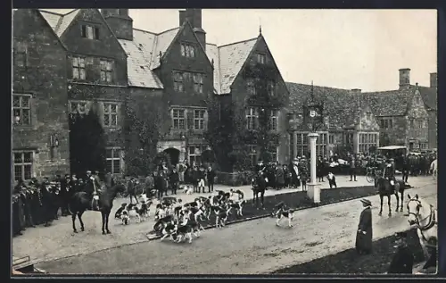 AK Broadway, Lygon Arms, Opening Meet of North Cotswold Hunt 1912