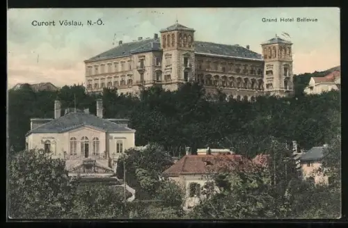 AK Bad Vöslau /N.-Ö., Grand Hotel Bellevue mit Umgebung, Panorama
